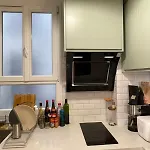 11Th Arrondissement Homey Warm Apartment