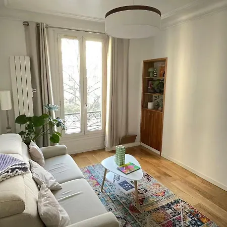 11th Arrondissement Homey Warm Appartamento Parigi